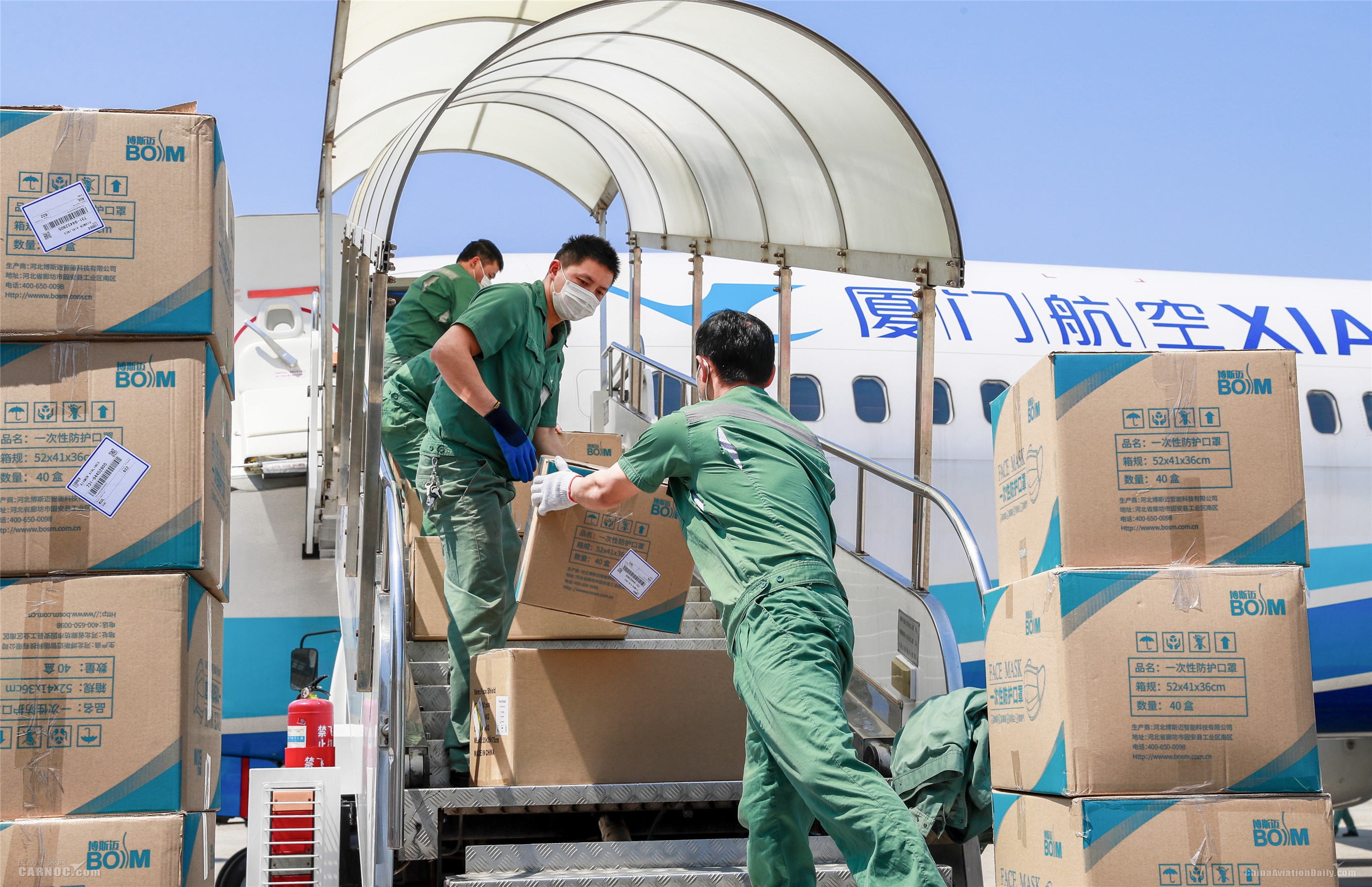 国内航空货运渐见回暖 航企当抓住时机530053_ 国内航空货运渐见回暖 航企当抓住时机