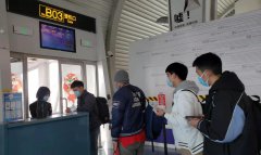 川航重庆＝格萨尔航线今日首航 重庆到甘孜仅需1.5小时