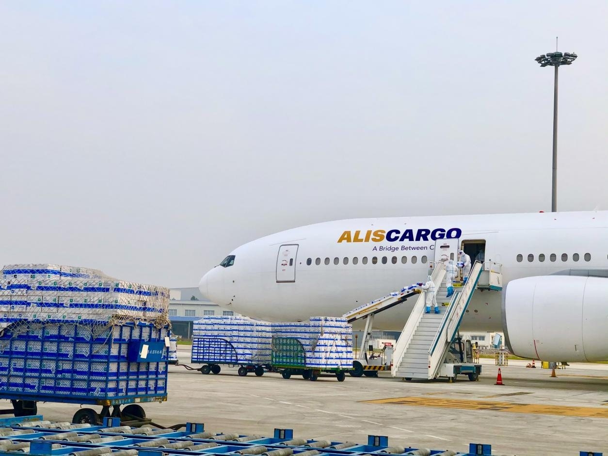 意大利AlisCargo航空全球首飞 降落济南国际机场568031_ 意大利AlisCargo航空全球首飞 降落济南国际机场