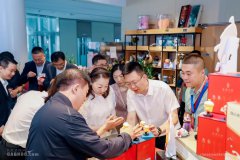 “日出东方 食美东航”佳木斯美食周在上海举行