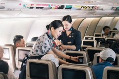 “航空+咖啡”跨界融合 东航携手星巴克打造“云南咖啡主题航班”